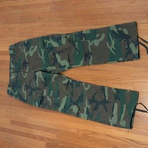Local European Camo Cargo Pants-Vintage Distressed size s/m